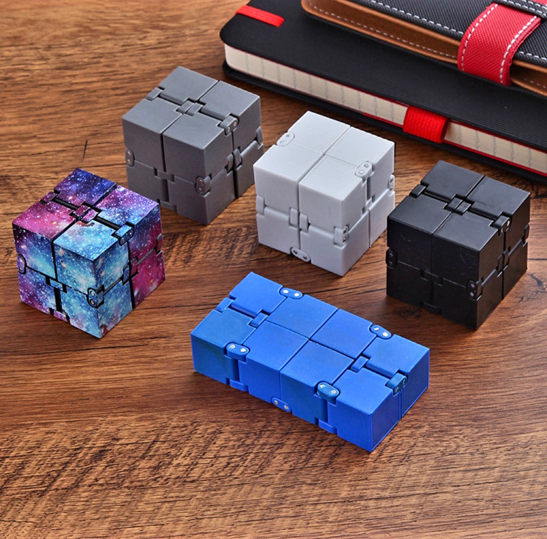 Anti-Stress Infinity Cube